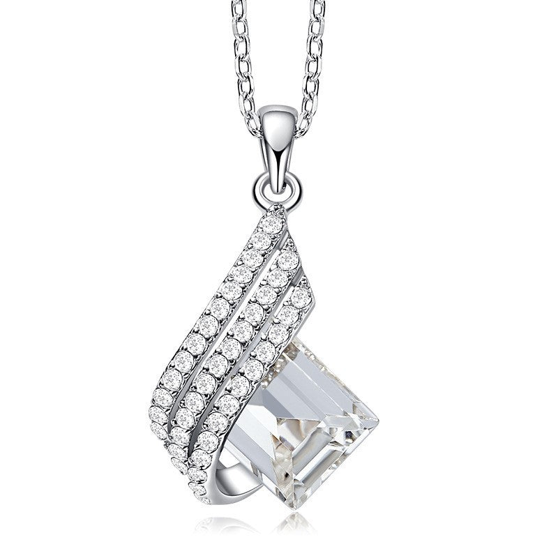 Clavicle chain with diamond and crystal pendant