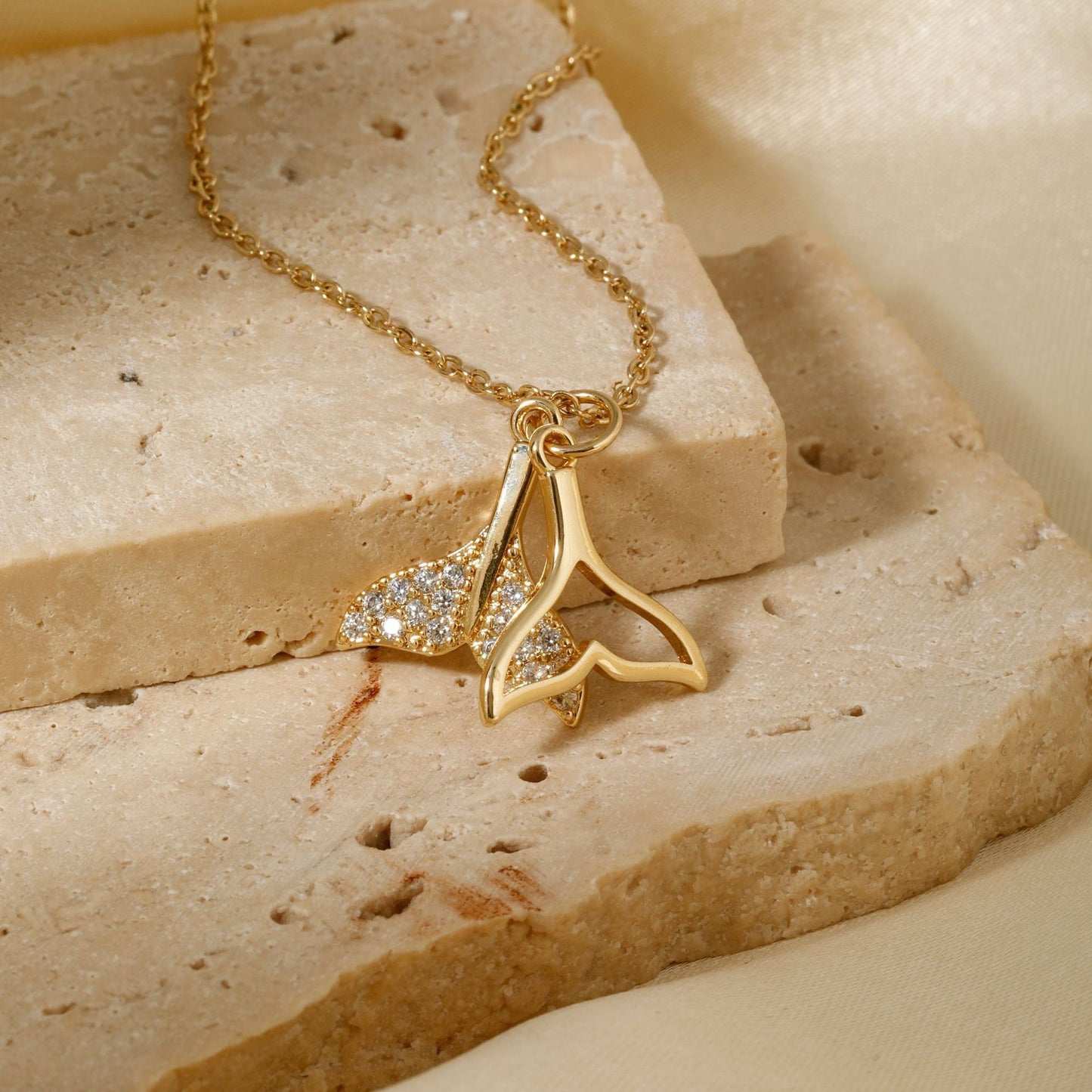Fashion Simple Copper Inlaid Pendant Stainless Steel Necklace