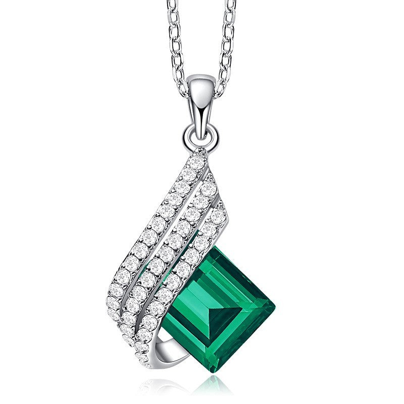 Clavicle chain with diamond and crystal pendant