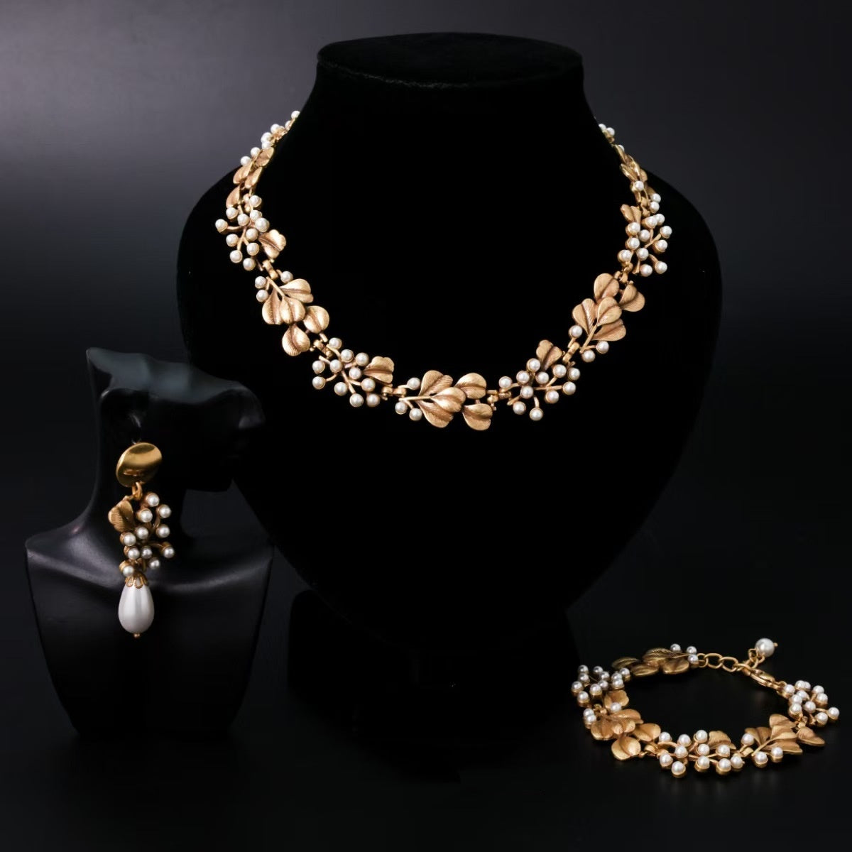 Mid-ancient Necklace Ginkgo Leaf Pearl Vintage Brushed